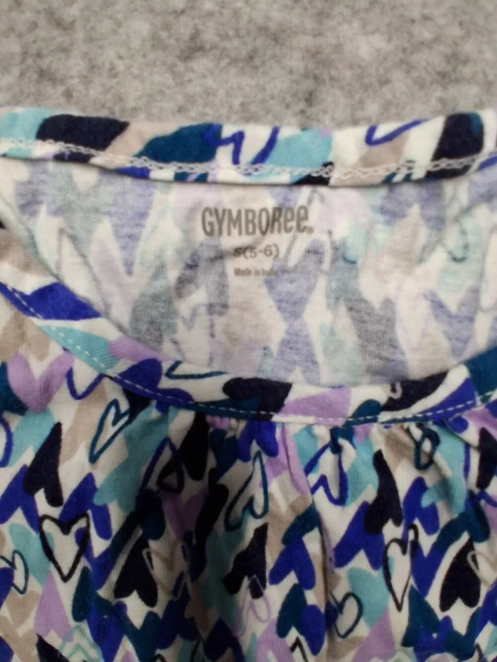 Gymboree girls top size 5 multicolored  good condition